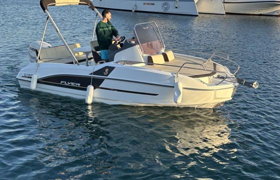 Motorboat Beneteau Flyer 550 sundeck 130hp