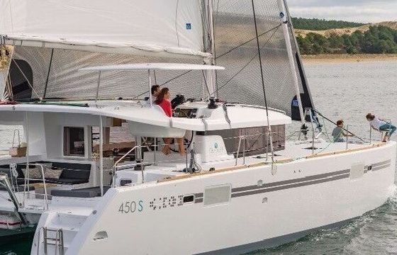 Catamaran Lagoon Lagoon 450 S with watermaker &amp; A/C - PLUS 13.96m