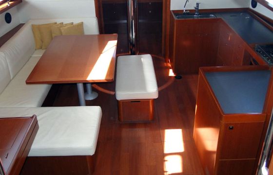 Sailboat Bénéteau Oceanis 48 - 5 cab. 14.6m
