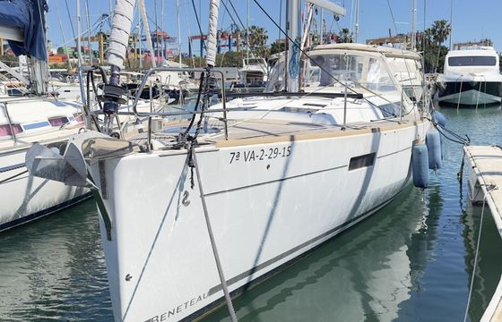 Sailboat Beneteau Oceanis 45 13.5m