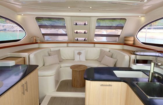 Catamaran POWERCAT AQUILA 12.19m