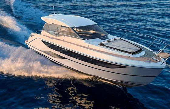 Motor yacht Bavaria Yachtbau Bavaria SR36HT 600hp