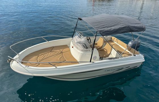 Motorboat Jeanneau Cap Camarat 5.5 Cc CON LICENCIA 100hp