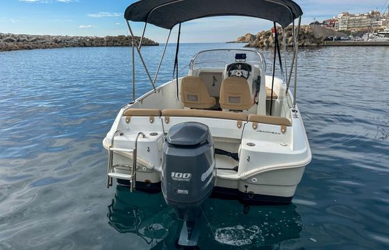 Motorboat Jeanneau Cap Camarat 5.5 Cc CON LICENCIA 100hp
