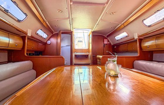 Sailboat Bavaria Cruiser 32 10m