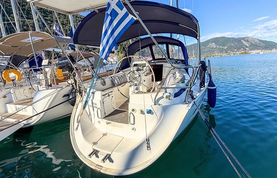 Sailboat Bavaria Cruiser 32 10m