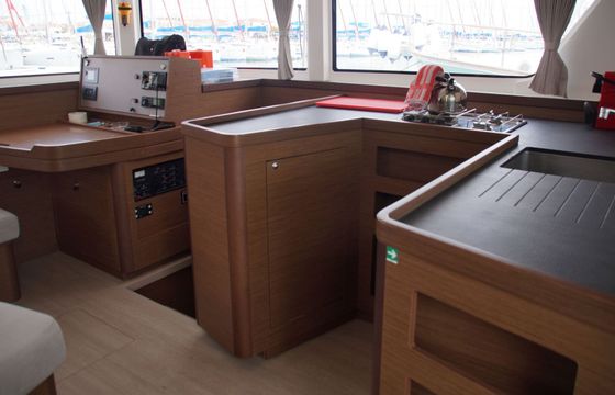 Catamaran Lagoon Lagoon 42 12.8m