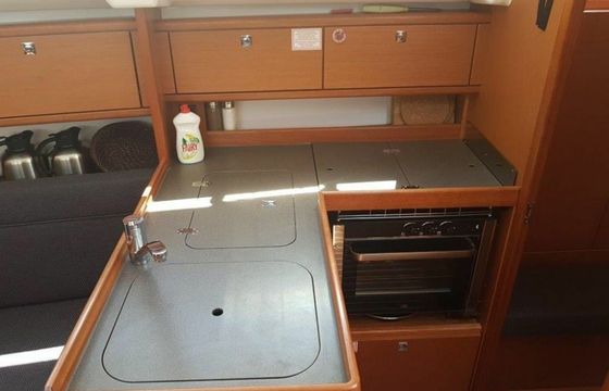 Sailboat Bavaria Cruiser 34 10m