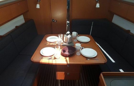 Sailboat Bavaria Cruiser 34 10m