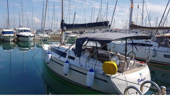 Sailboat Bavaria Cruiser 34 10m