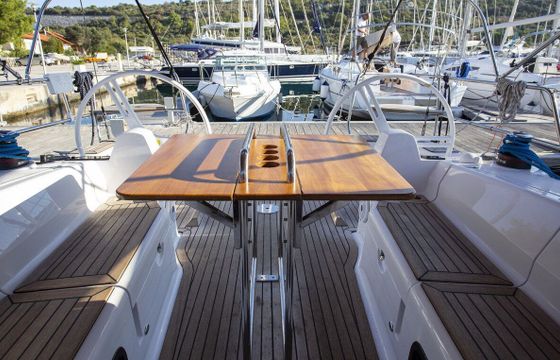 Sailboat Elan Marine Elan Impression 40 11m