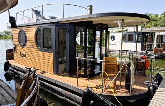 Houseboat Nautilus Hausboote Nautiki mini 4 mit Kamin - führerscheinfrei