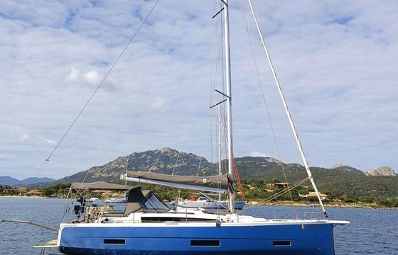 Sailboat Dufour Dufour 390 11m