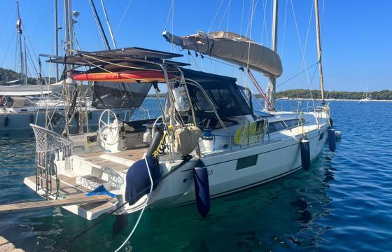Sailboat Beneteau Oceanis 48 14.6m