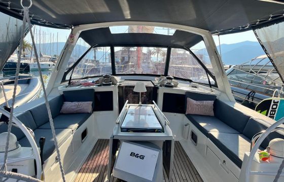 Sailboat Beneteau Oceanis 48 14.6m