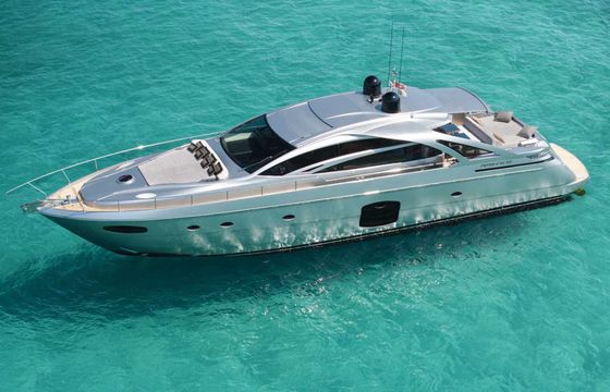 Motorboat Pershing 70 3200hp