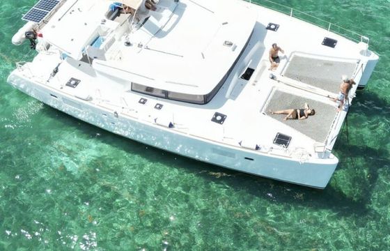 Catamaran Lagoon 450F 14m