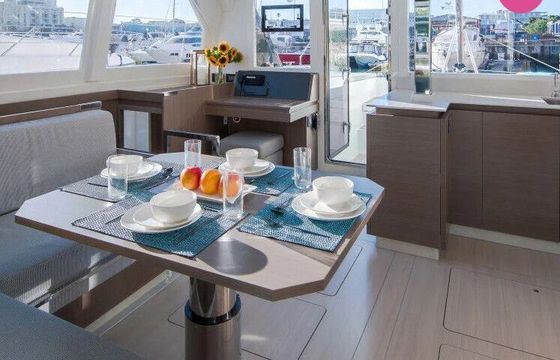 Catamaran Moorings 4200/3 12m