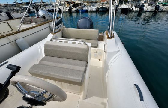 RIB Capelli Tempest 700 225hp