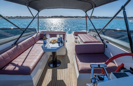 Motorboat Vanquish Vanquish 43 740hp
