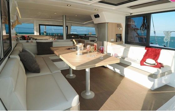Catamaran Bali Bali 4.1 with watermaker 12.12m