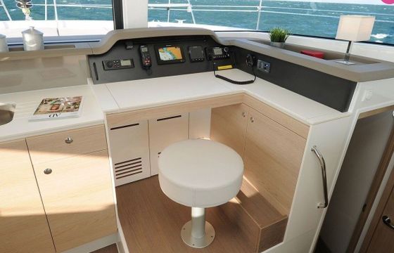 Catamaran Bali Bali 4.1 with watermaker 12.12m