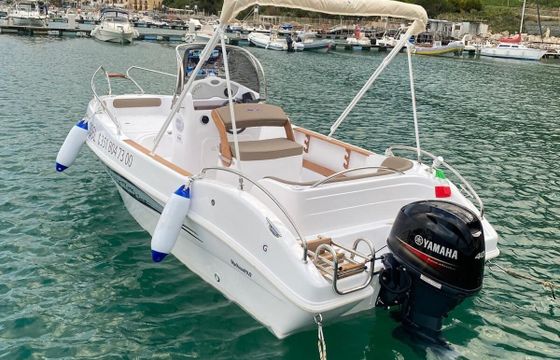 Boat without licence  Prestige One Ascari 40hp