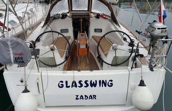 Sailboat Jeanneau Sun Odyssey 349 10.34m