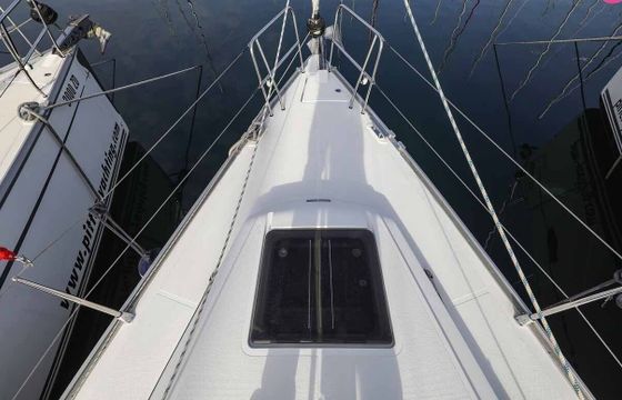 Sailboat Bavaria Yachtbau Bavaria Cruiser 34 - 2 cab. 9m