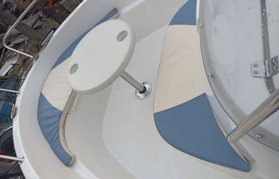 Motorboat Quicksilver Sunshine 80hp