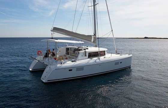 Catamaran Lagoon 42 12.8m
