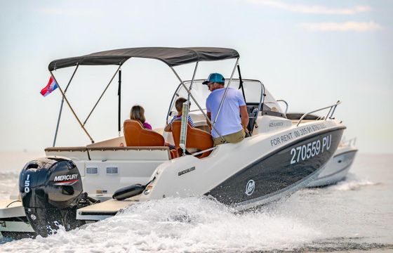 Motorboat Quicksilver 605 Active Sundeck 150hp