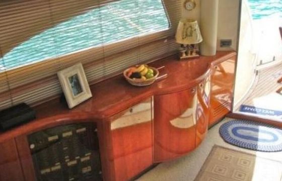Motor yacht Fairline Squadron 55 1220hp