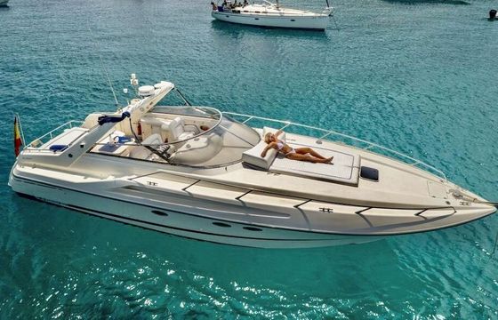 Motor yacht Sunseeker 42 Mustique 850hp