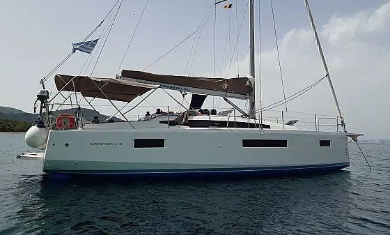 Sailboat Jeanneau Sun Odyssey 410 12.35m