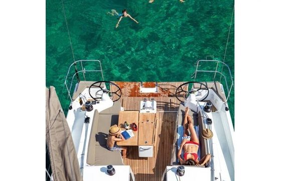 Sailboat Jeanneau Sun Odyssey 410 12.35m
