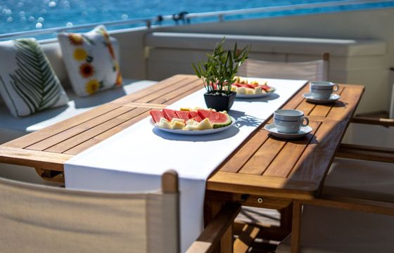 Motor yacht Ferretti 62 Fly 2030hp