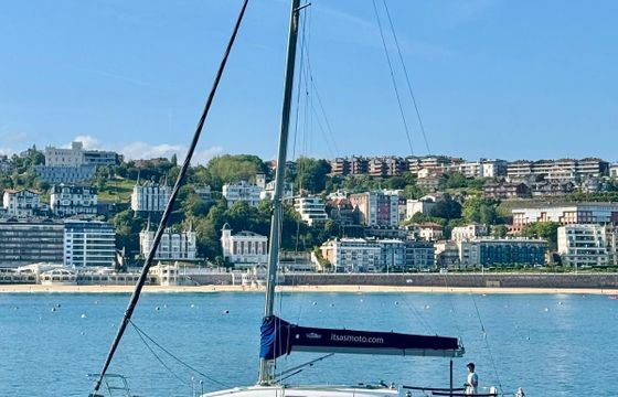 Sailboat Beneteau First 40.7 11.96m