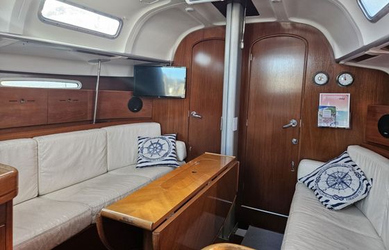 Sailboat Beneteau First 40.7 11.96m