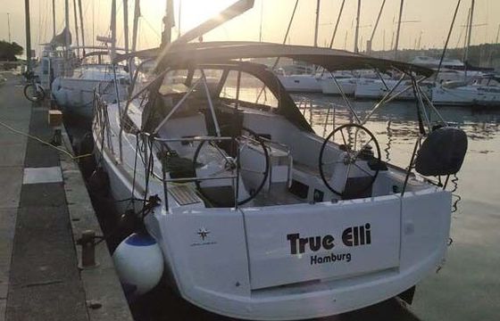 Sailboat Jeanneau Sun Odyssey 349 10m