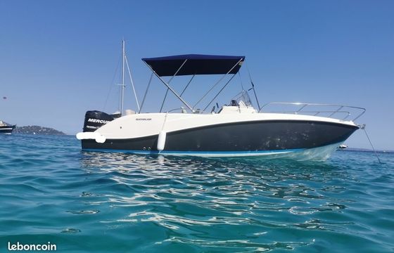 Motorboat Brunswick Quicksilver activ 675 150hp
