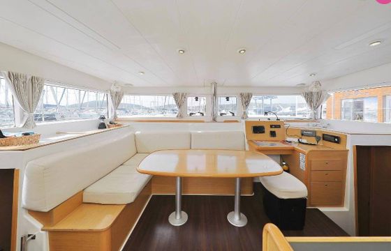 Catamaran Lagoon-Bénéteau Lagoon 400 - 4 + 2 cab. 11m