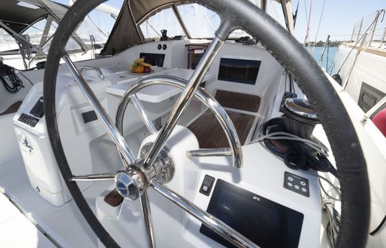 Sailboat Jeanneau Sun Odyssey 410 - 3 cab. 12m