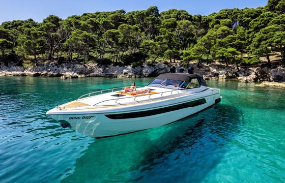 Motor yacht Tecnomar Madras 20 (64) 1250hp