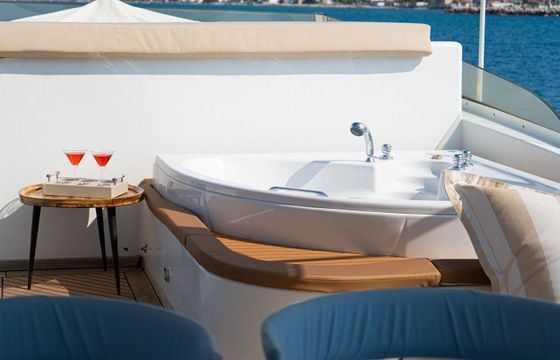 Motor yacht Cantieri FA Custom Aquila 4000hp