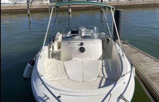 Motorboat Jeanneau Cap Camarat 6.5 Cc 150hp