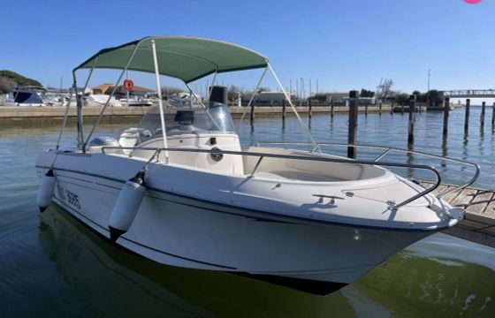 Motorboat Jeanneau Cap Camarat 6.5 Cc 150hp