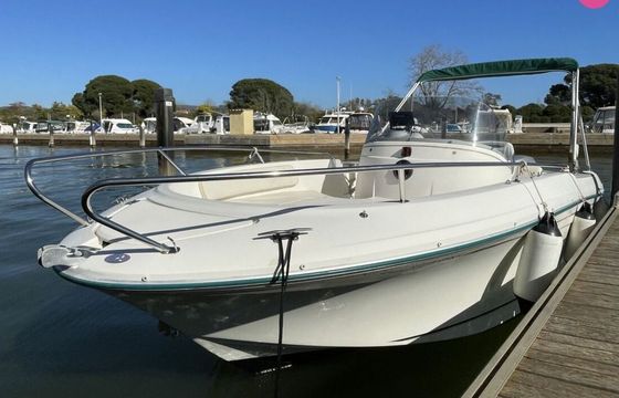 Motorboat Jeanneau Cap Camarat 6.5 Cc 150hp