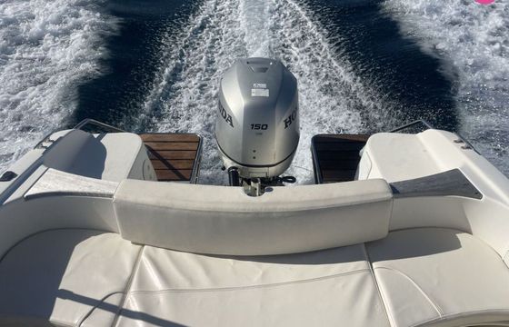 Motorboat Jeanneau Cap Camarat 6.5 Cc 150hp
