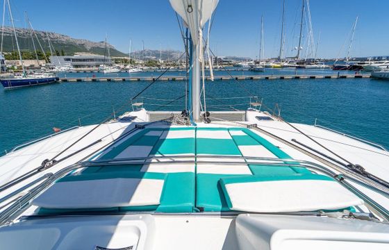 Catamaran Lagoon-Bénéteau Lagoon 450 F - 4 + 2 cab. 13m
